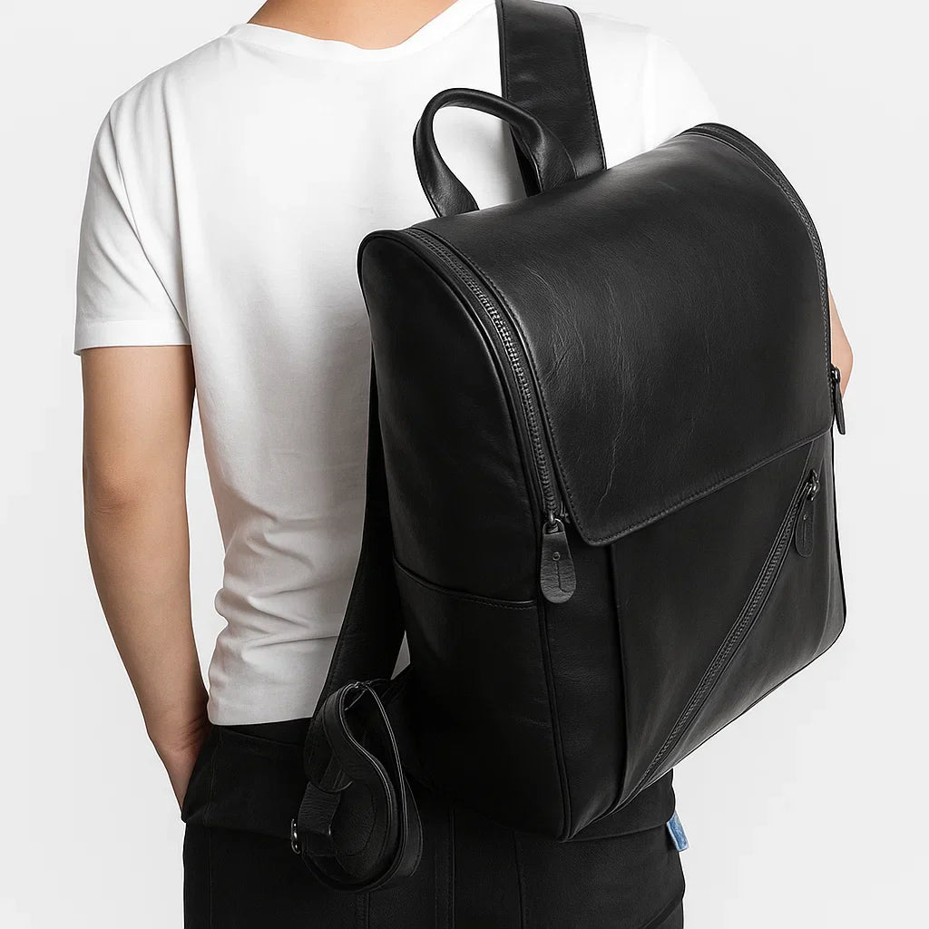 Dario | Structured Urban Day Carrier