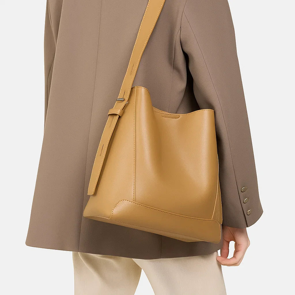 Reese | Compact Smart Shoulder Bag
