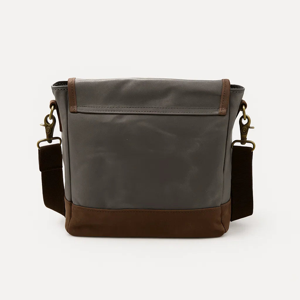 Ruvik | Weathered City Carry
