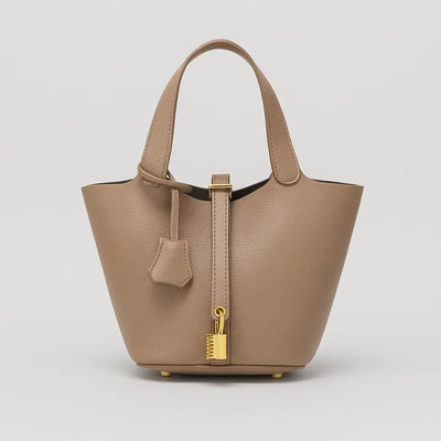 Sienna | Utility Bucket Bag - Versatile and elegant
