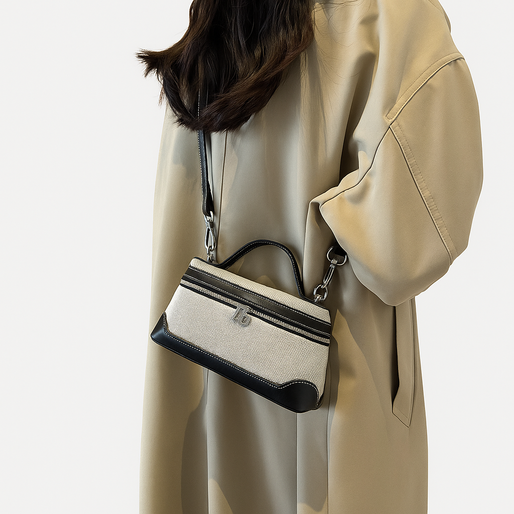 Zira | Chic Zip Lock Purse